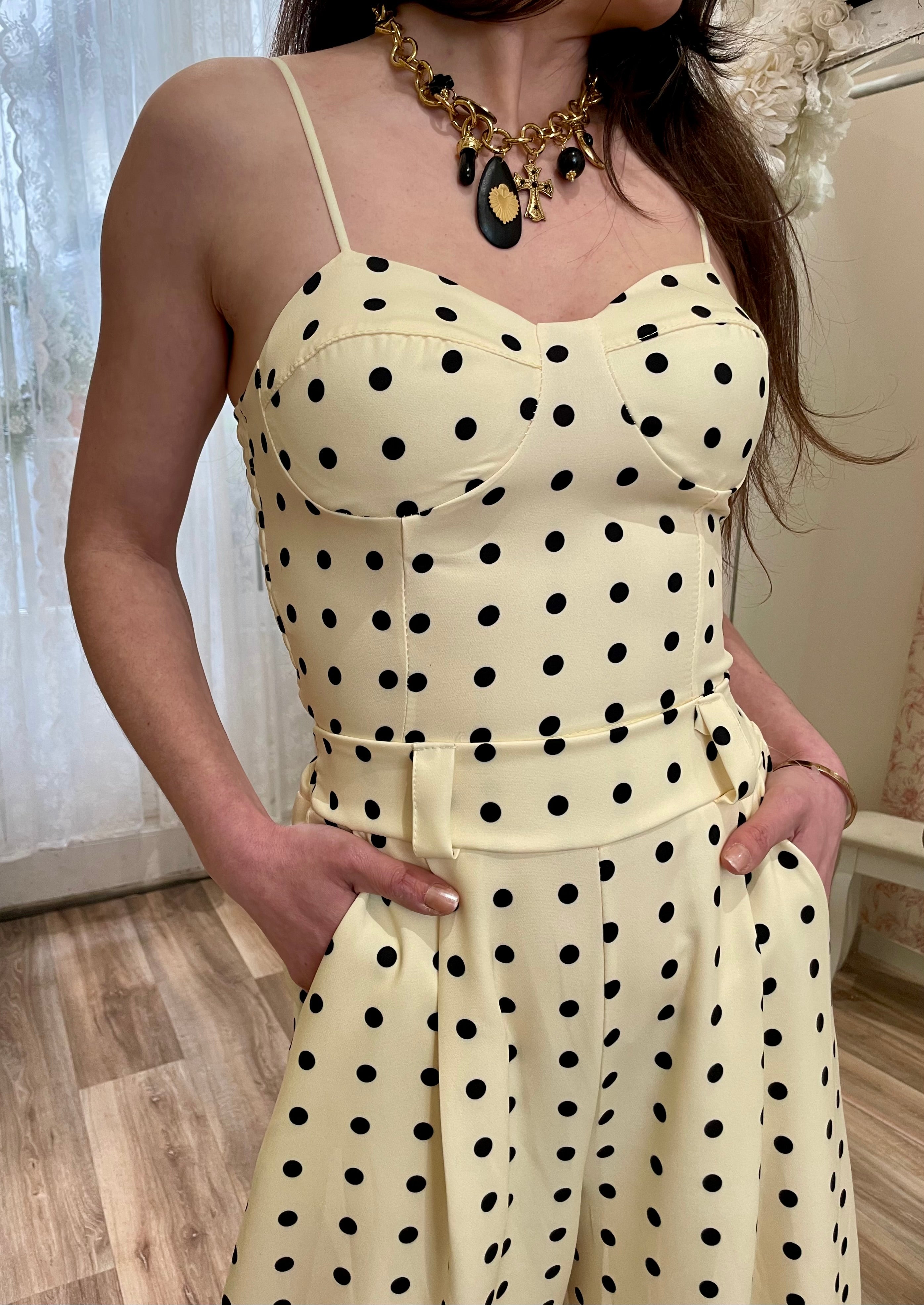 Ensemble à pois jaune