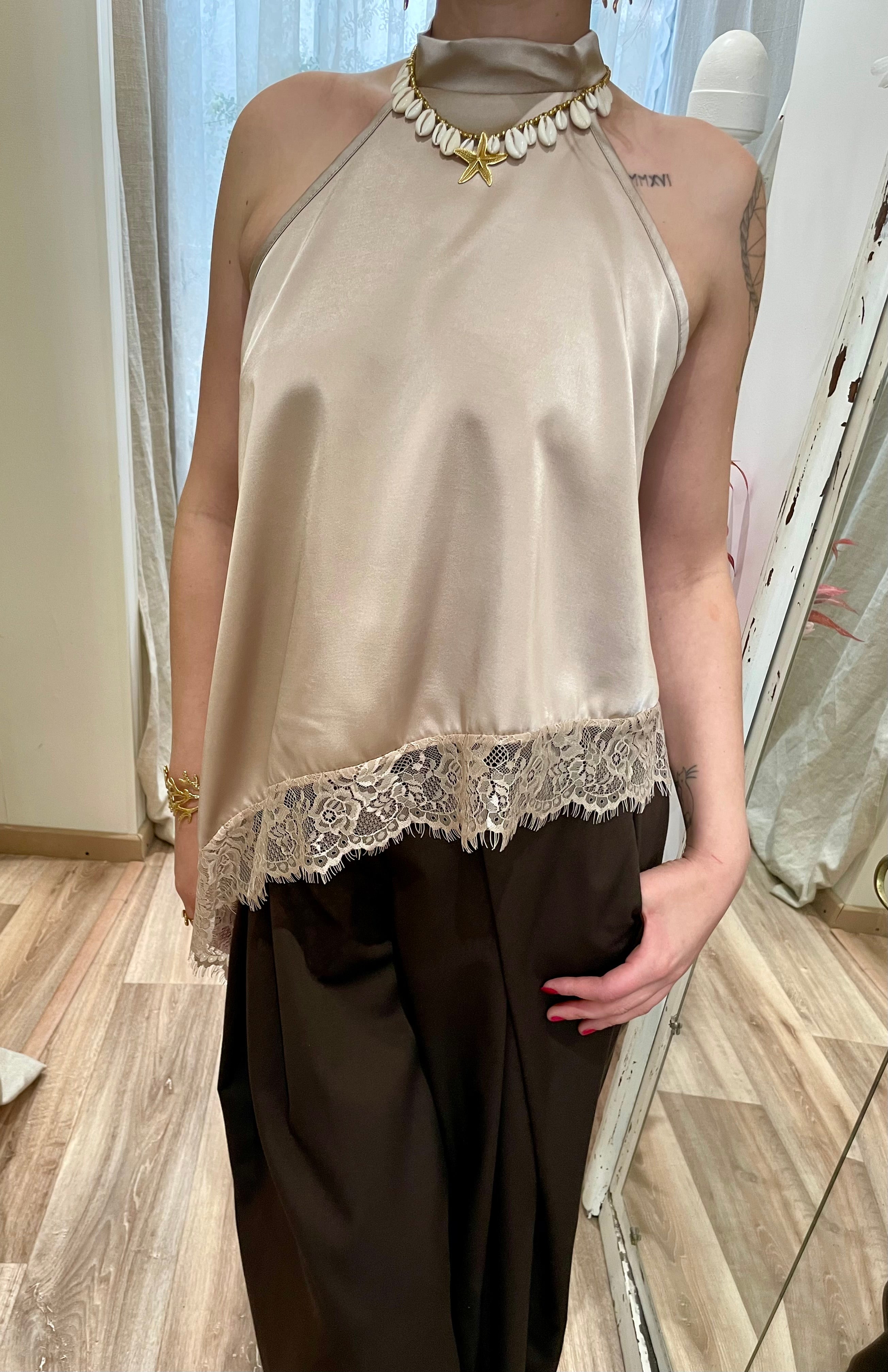 Top station asymétrique