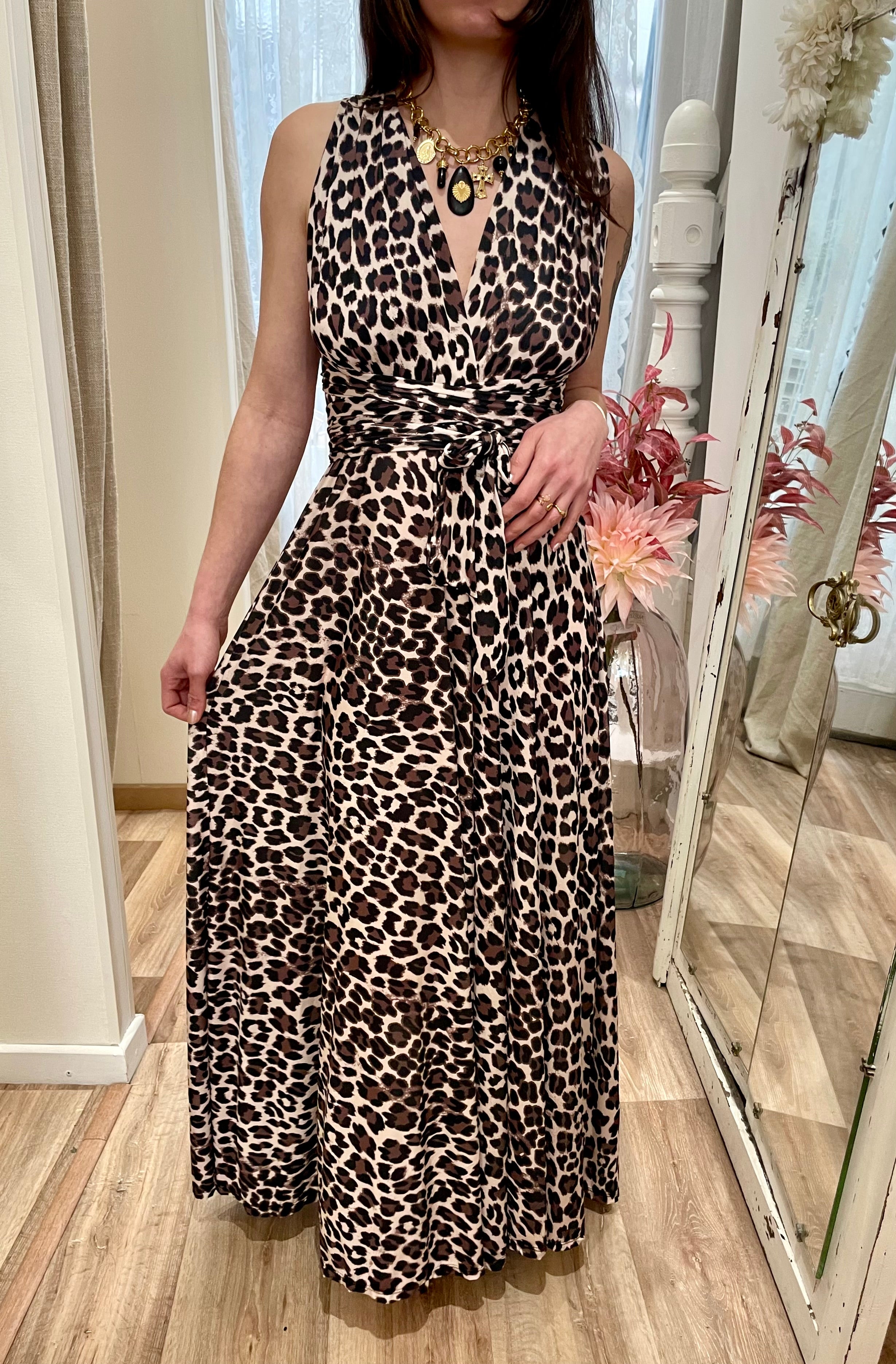 Robe dos nu léopard