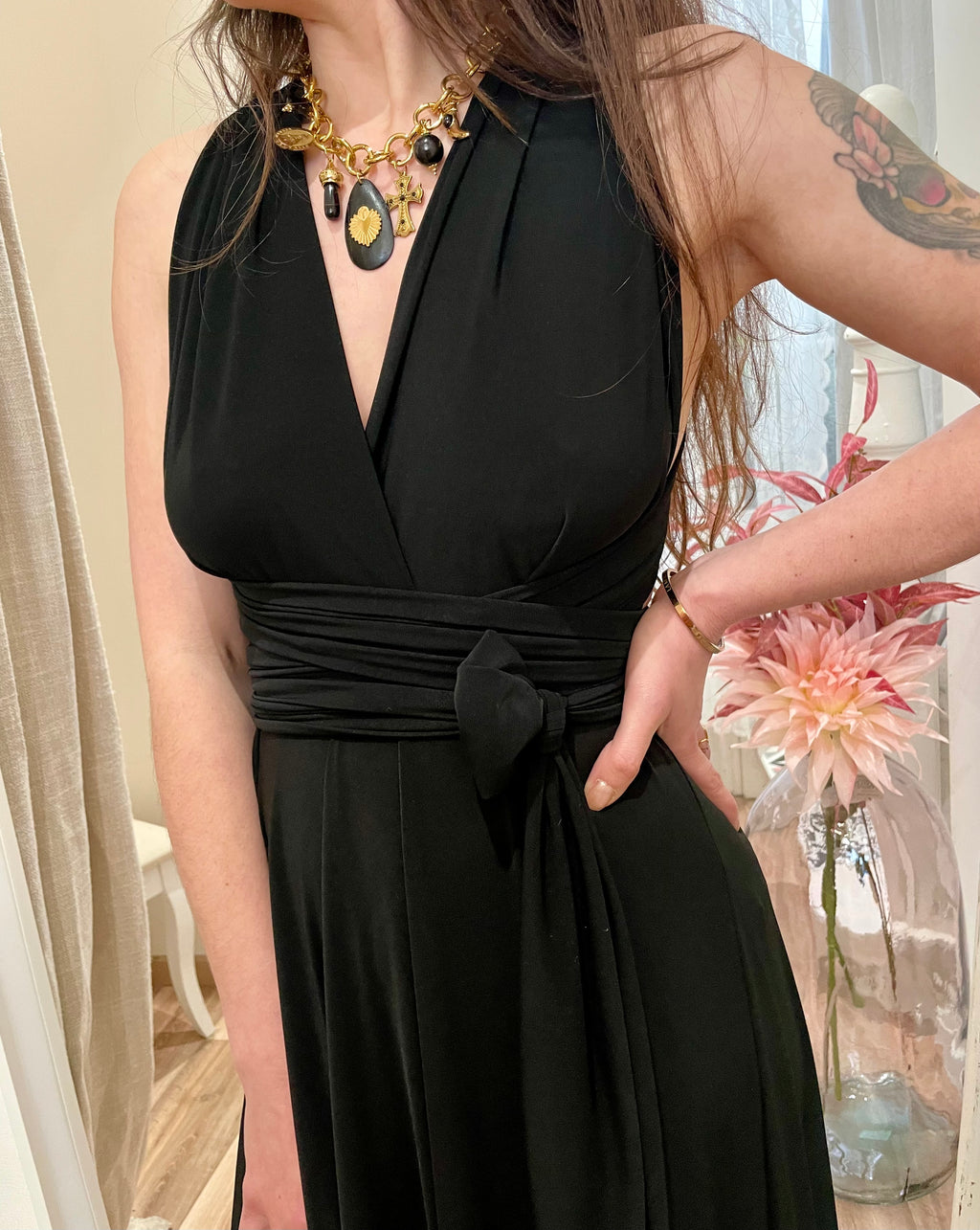 Robe dos nu noire