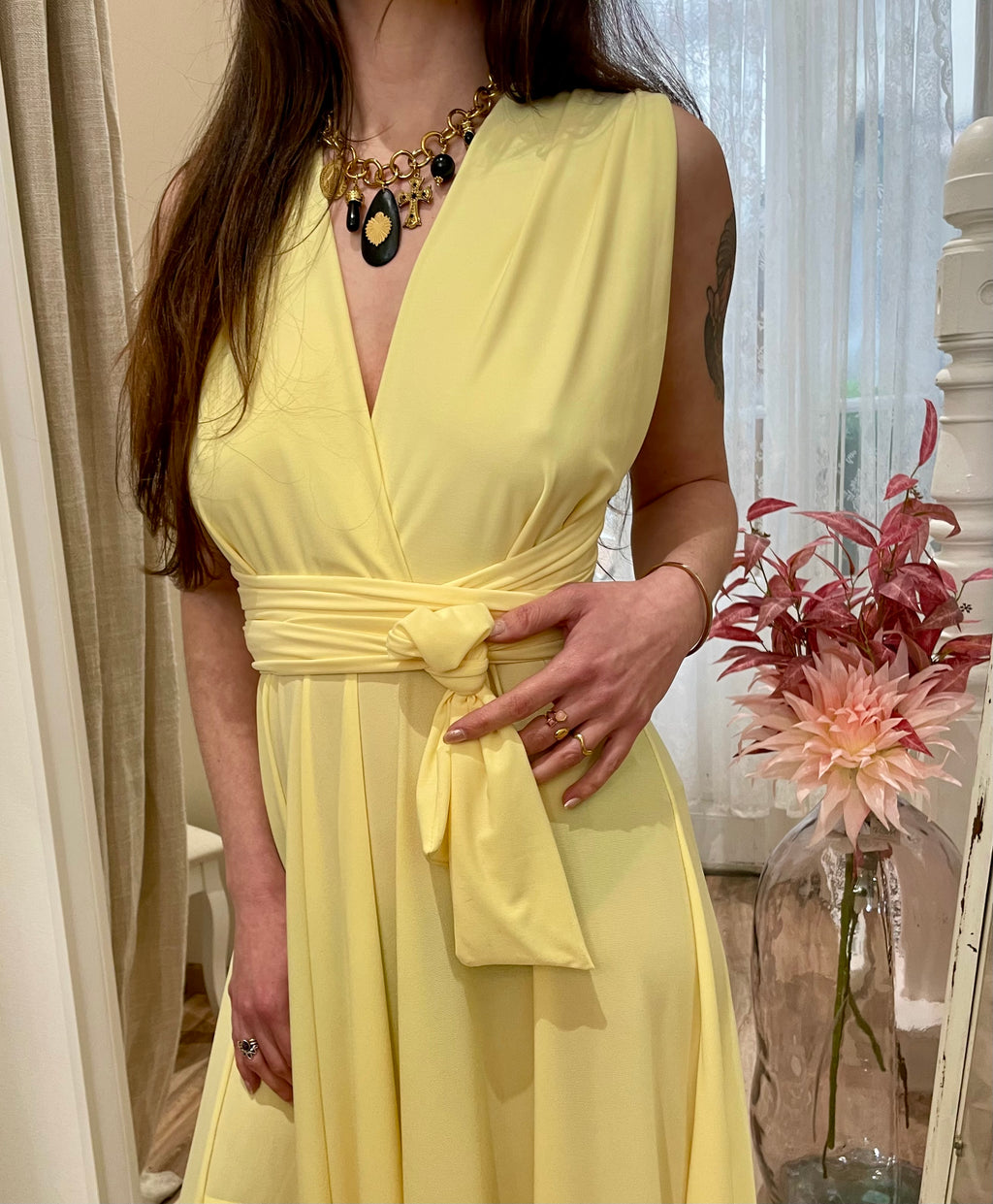 Robe dos nu jaune