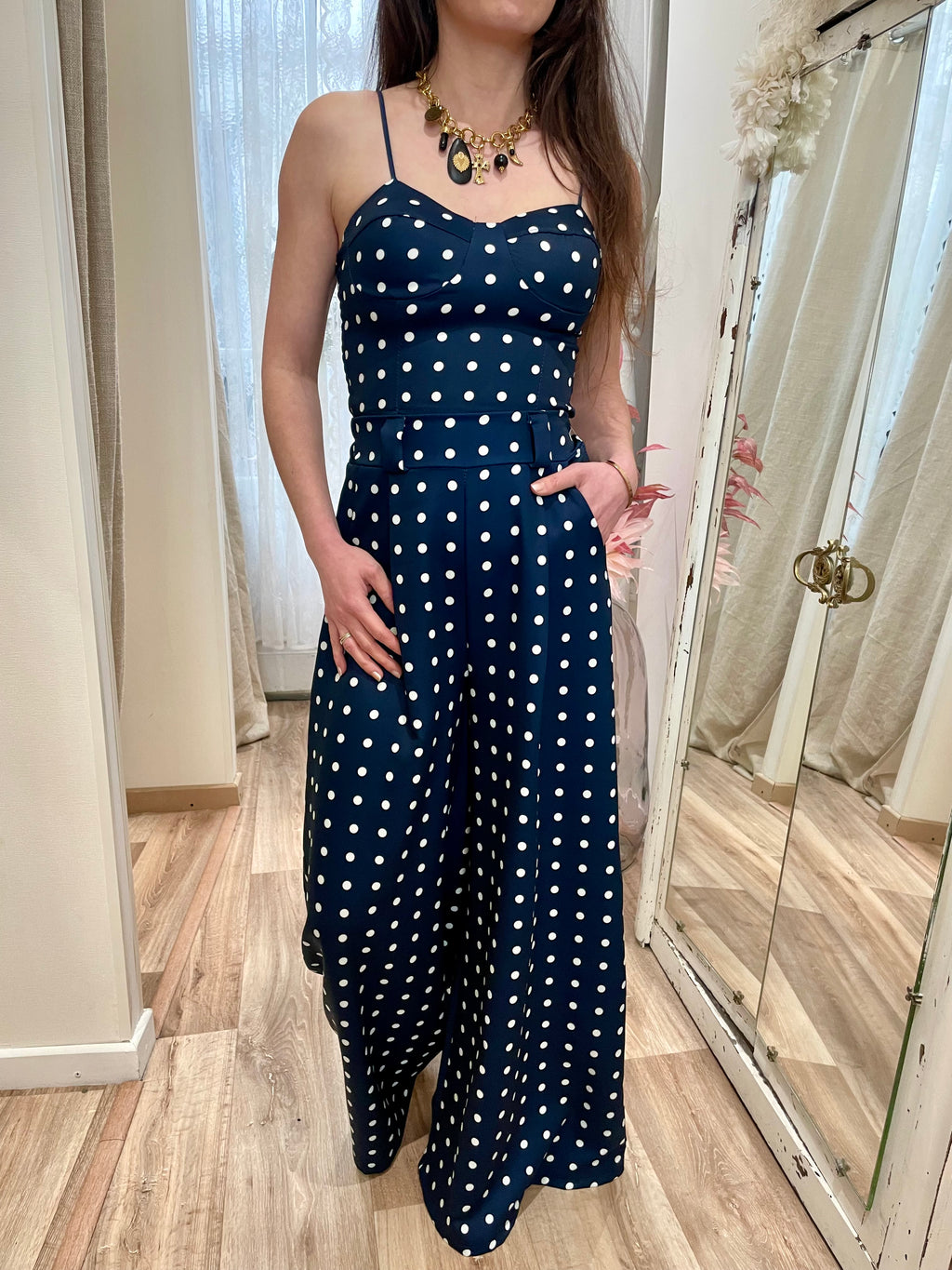 Ensemble à pois bleu marine