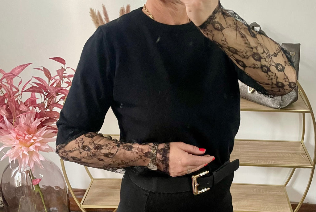 Pull Lisa noir manche dentelle