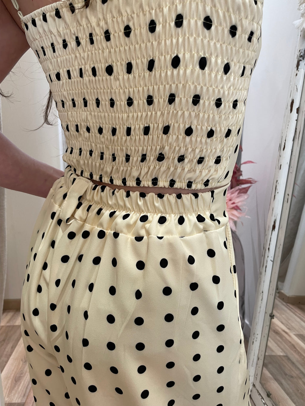 Ensemble à pois jaune